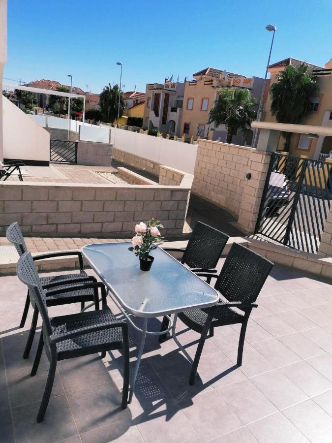 Bright Bungalow Oasis Beach La Zenia オリウエラ エクステリア 写真